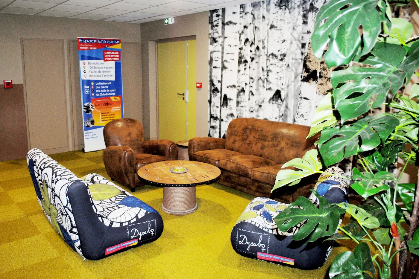Espace de travail convivial · Espace Entreprise Millénaire